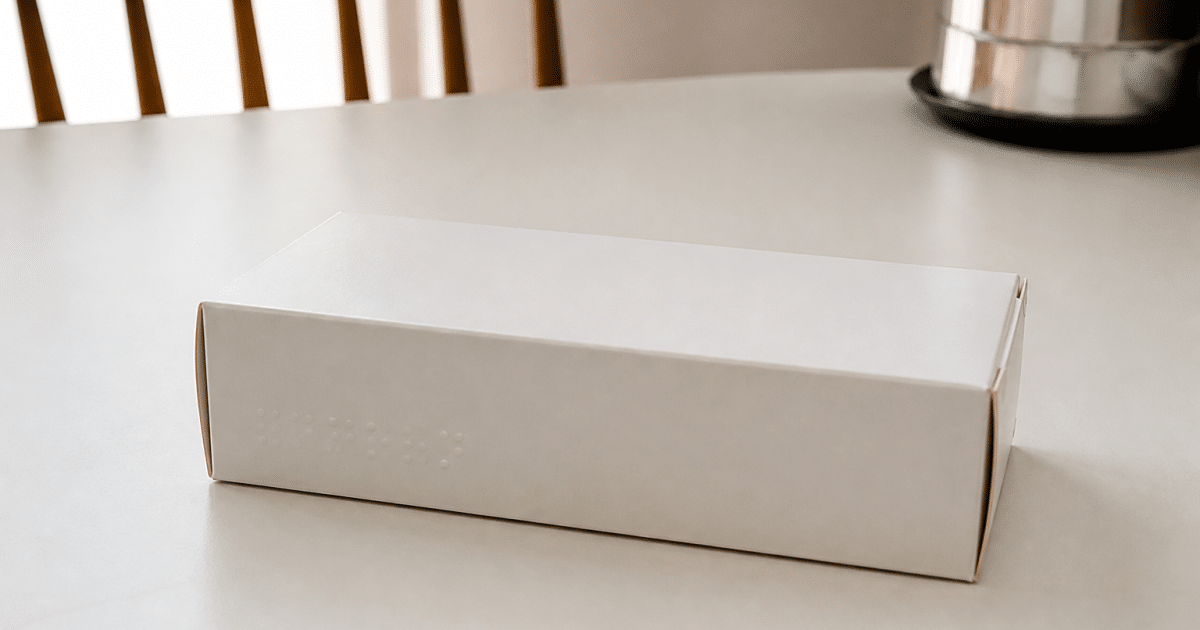 Boite de medicament Esperal posee sur une table blanche.